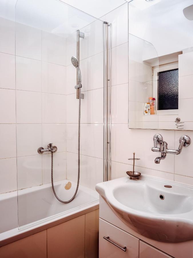 Apartment Wohnen Im Herzen Von At The Waterfront Wien